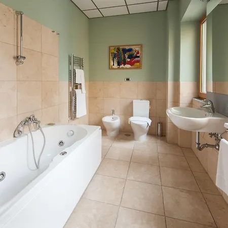 Piazza Marconi Hotell