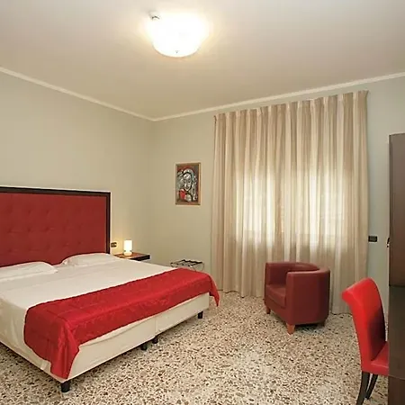 Piazza Marconi 3*