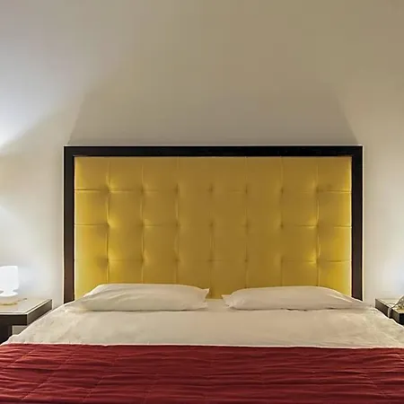 Piazza Marconi Hotell 3*