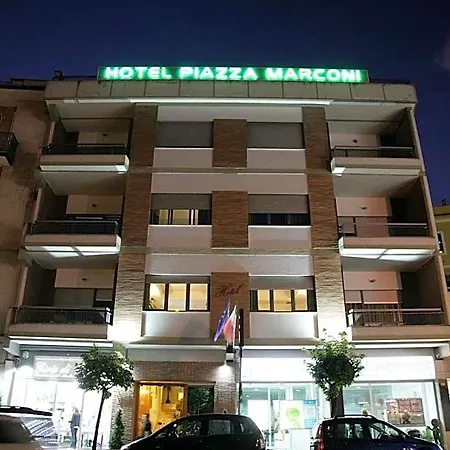 Piazza Marconi Hotell